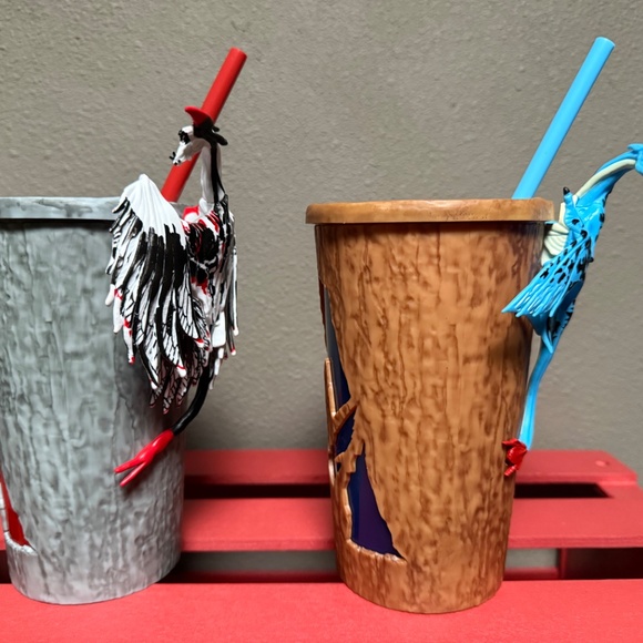 Avatar Fire & Ash Light Up Red Blue Tumbler Cups with Straws Regal Exclusive NEW - Picture 3 of 9